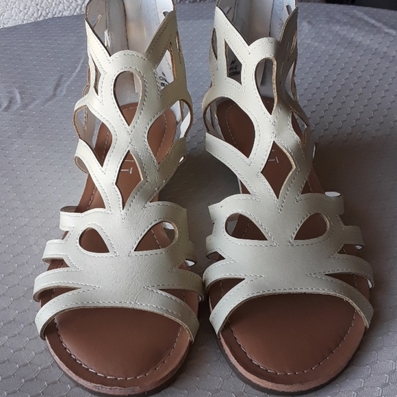 Wedges - Picture 2 of 4