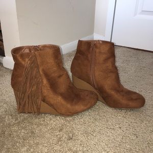 Fringe Wedge Booties