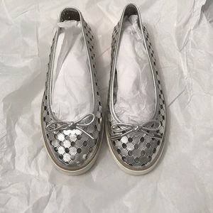 Tory burch flats,silver size 5