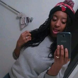 Meet your Posher, Tiara