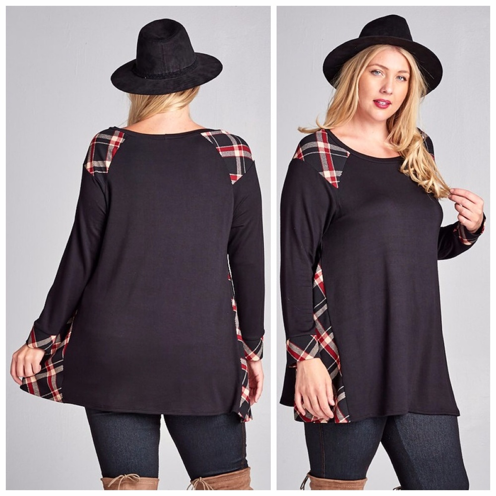 🦋MAKE AN OFFER!🦋 Black Tunic With Plaid Accents - Picture 3 of 3