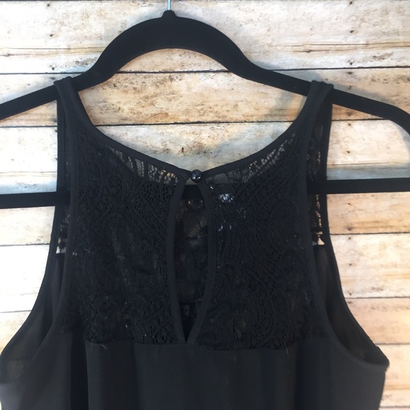 Black flowy blouse - Picture 3 of 3