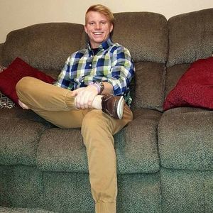 Meet your Posher, Clinton