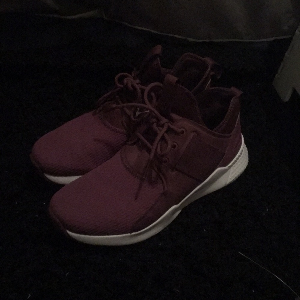Women’s Reebok Shoe