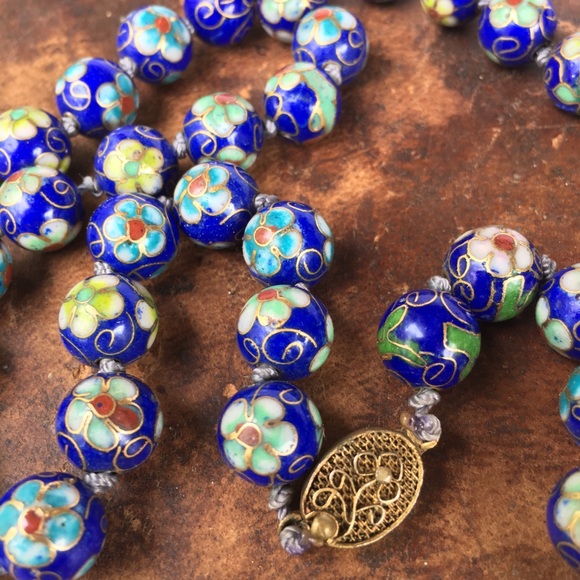 Gorgeous vintage enamel bead necklace - Picture 3 of 6
