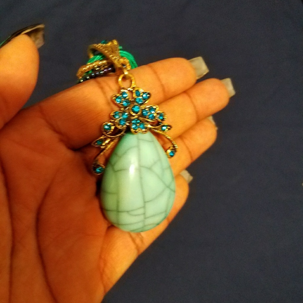 Fashionable necklace