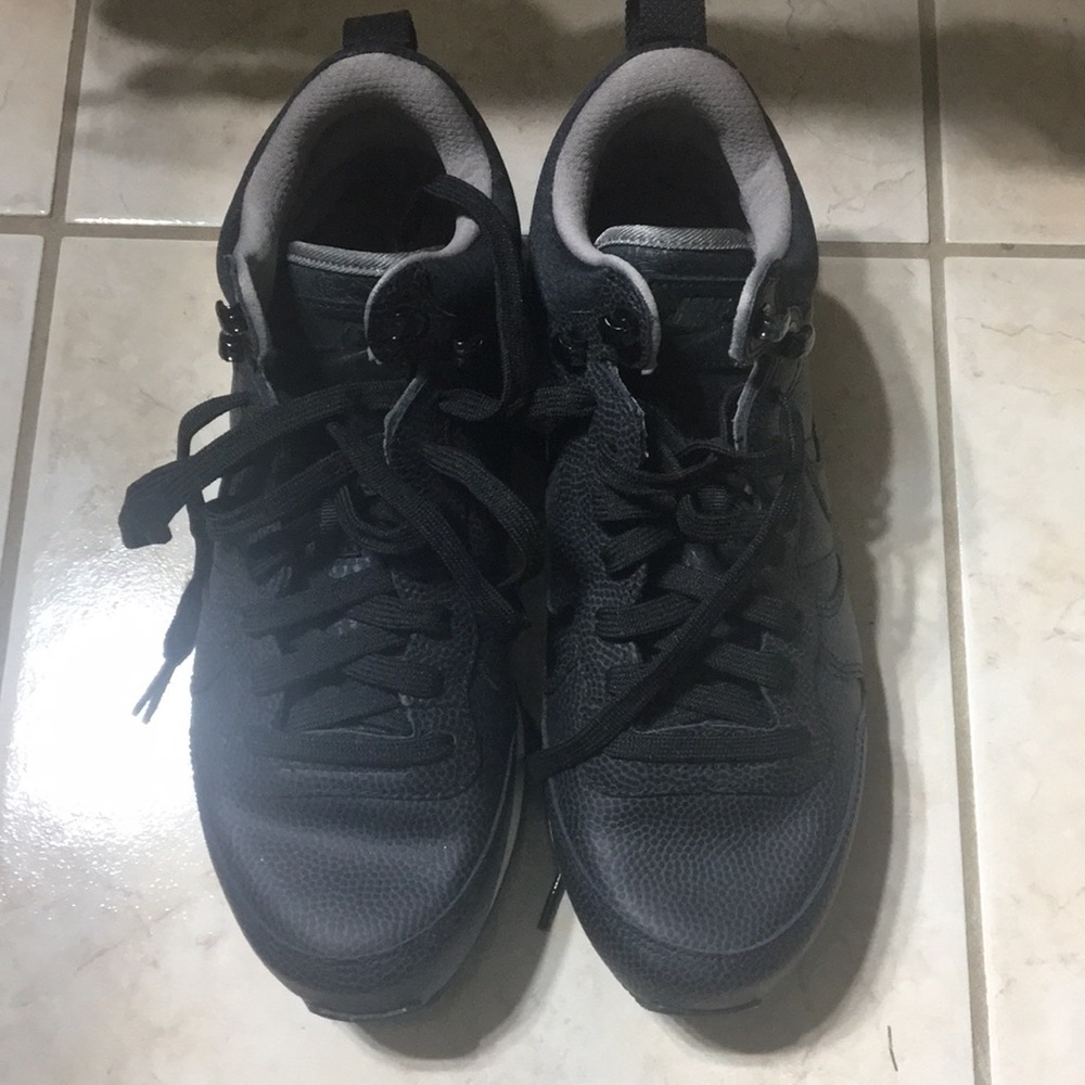 UO x Nike shoes size 9