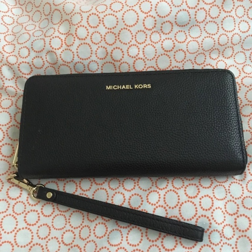 Michael Kors wallet
