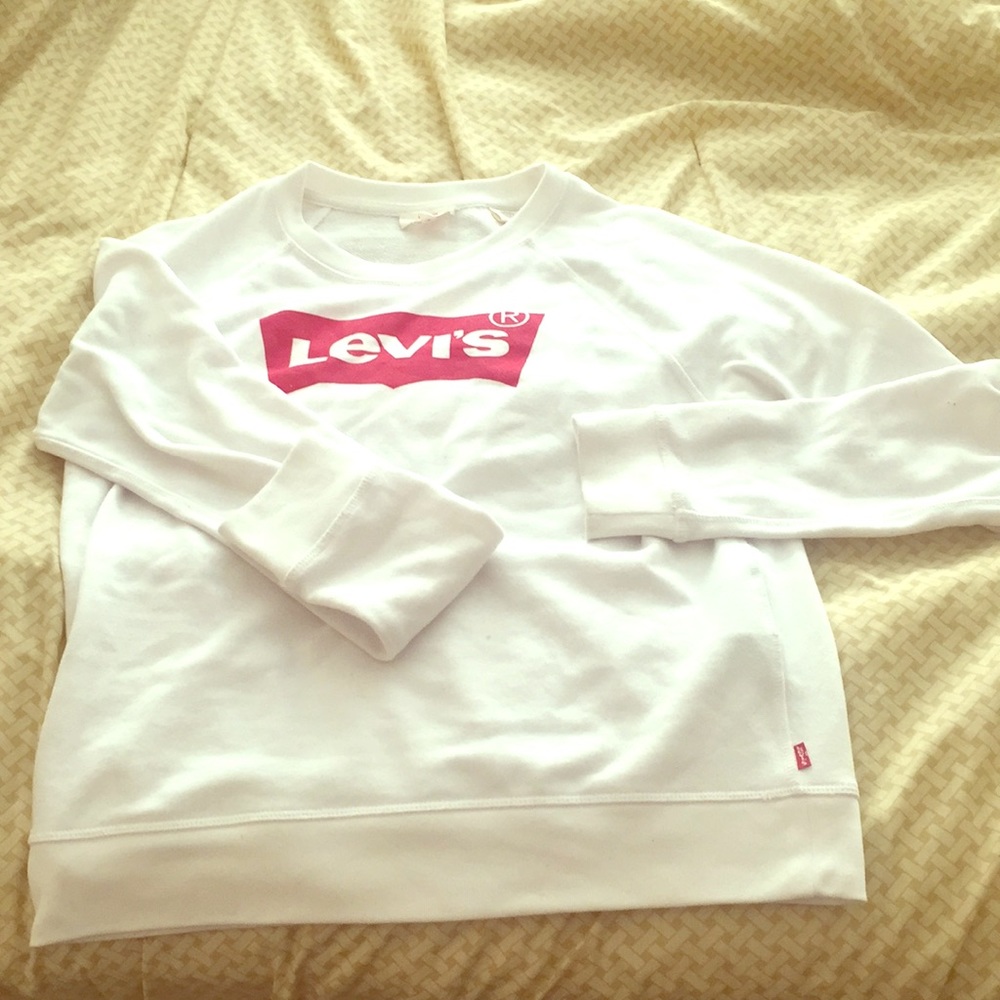 Levi’s crop sweater