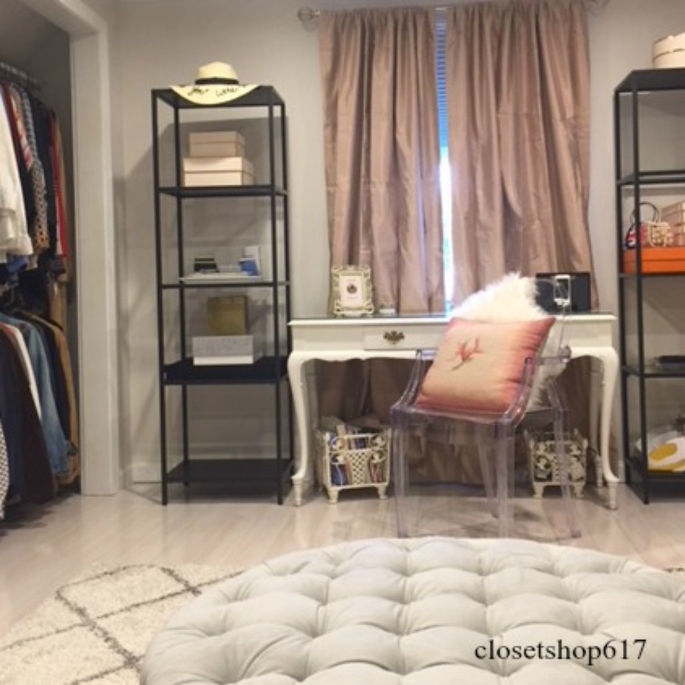 Meet your Posher, Caroline