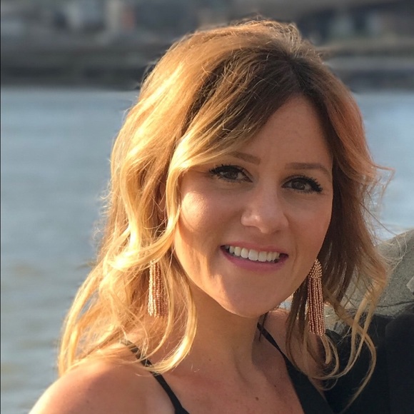 Meet your Posher, Emily - Picture 1 of 1
