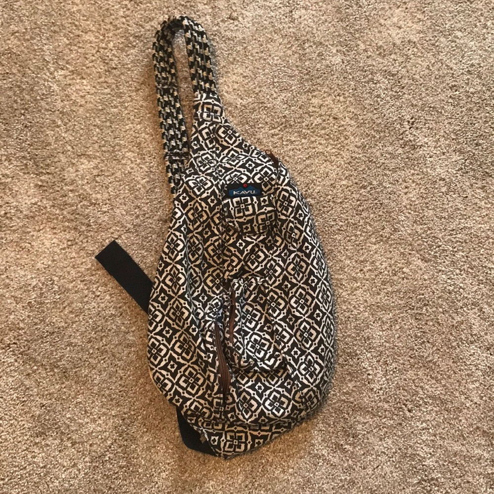 Black and white Kavu cross body