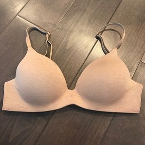 Victoria’s Secret No Wire T-shirt Bra