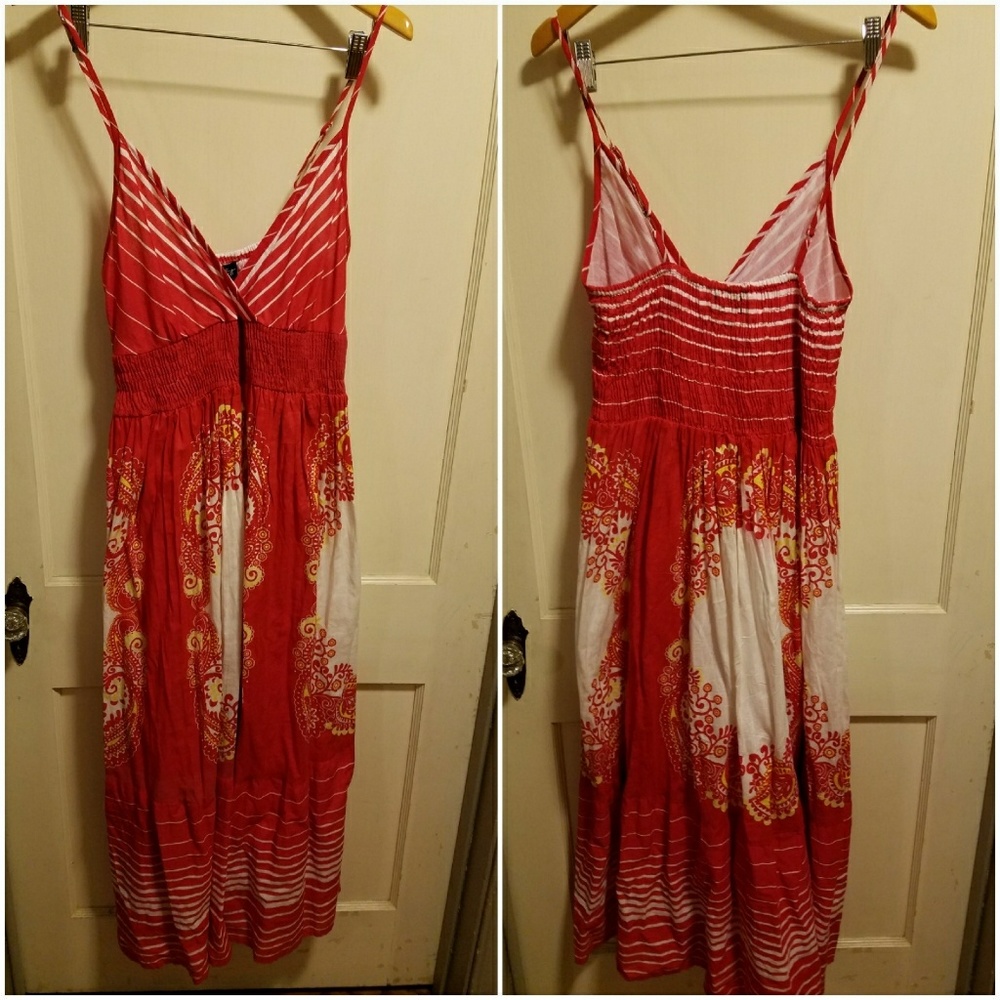 Gorgeous and Fun Sun Dress!