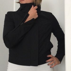 Lululemon Size 6 Black Jacket