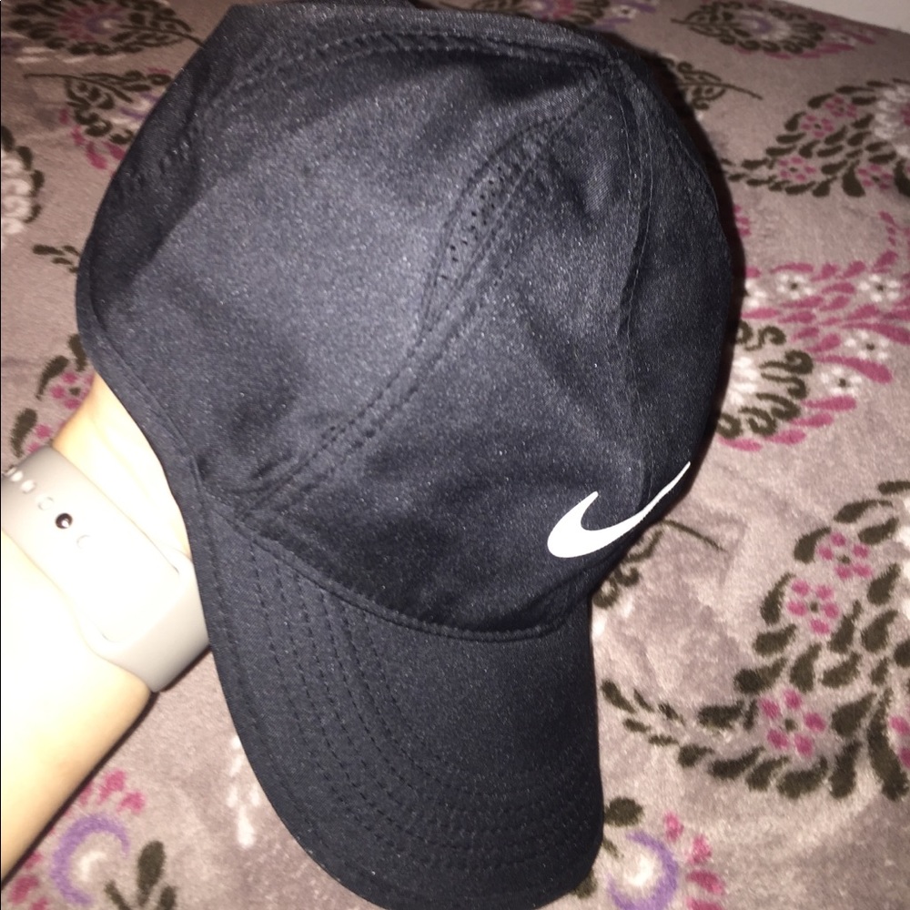 BRAND NEW NIKE HAT🖤💖