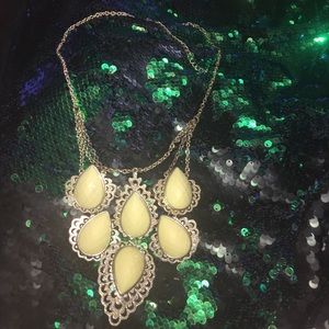 Statement necklace
