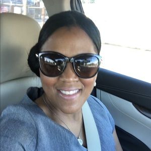 Meet your Posher, Mechelle