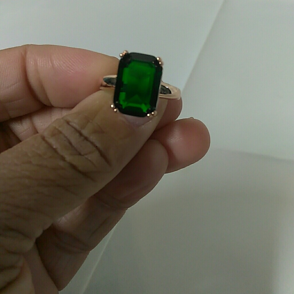 3Ctw,  Green Topaz Ring