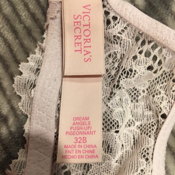 Victoria Secret Bra with Swarovski Crystals - Picture 5 of 5