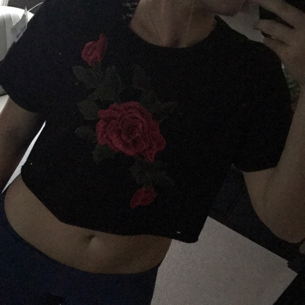 Cropped shirt - Picture 3 of 3