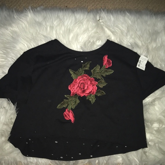 Cropped shirt - Picture 2 of 3