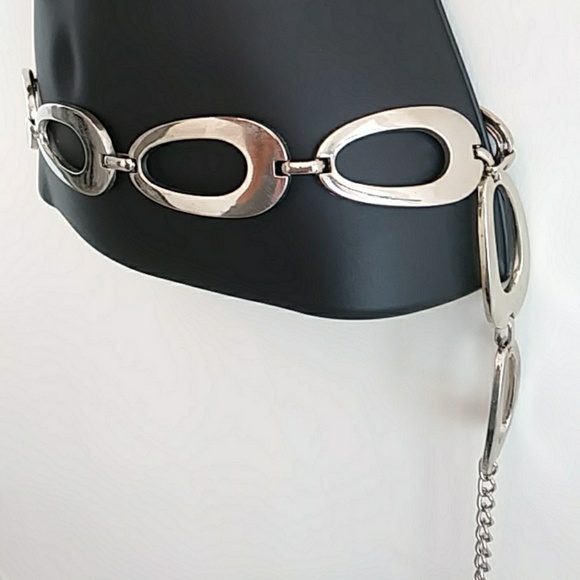 bebe Silver Oval Link Belt - Picture 2 of 5