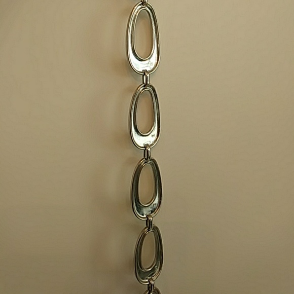 bebe Silver Oval Link Belt - Picture 4 of 5