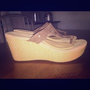 UGG Wedge Sandals size 7 Excellent condition 👡
