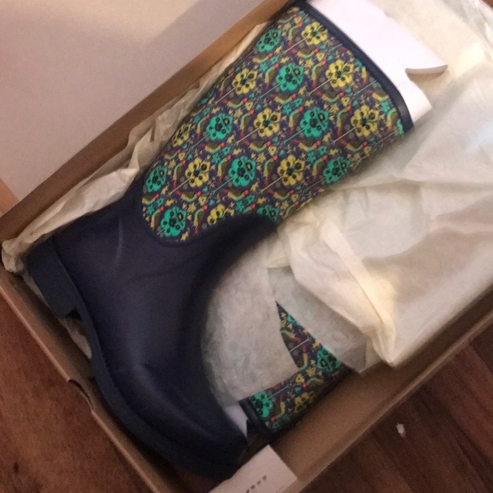UGG rain boots