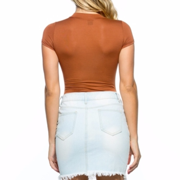 (LAST 1) "AUTUMN' CHOKER LACE UP BODYSUIT - Picture 4 of 4