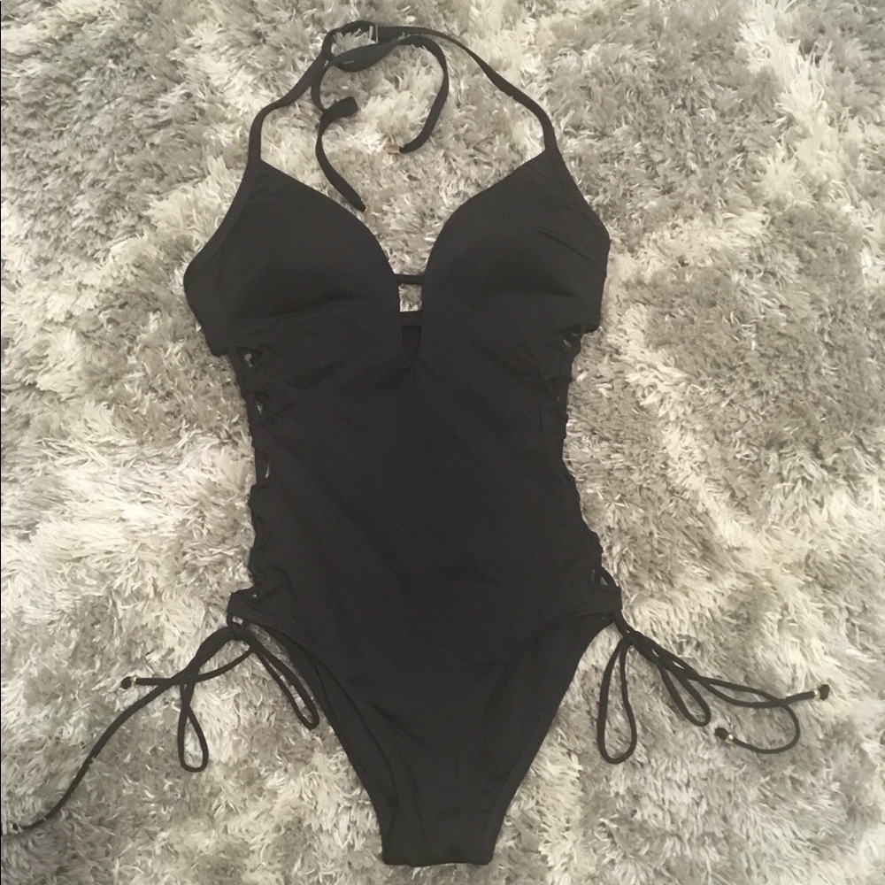 Laundry by Shelli Segal women’s one piece swimsuit
