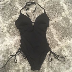 Laundry by Shelli Segal women’s one piece swimsuit