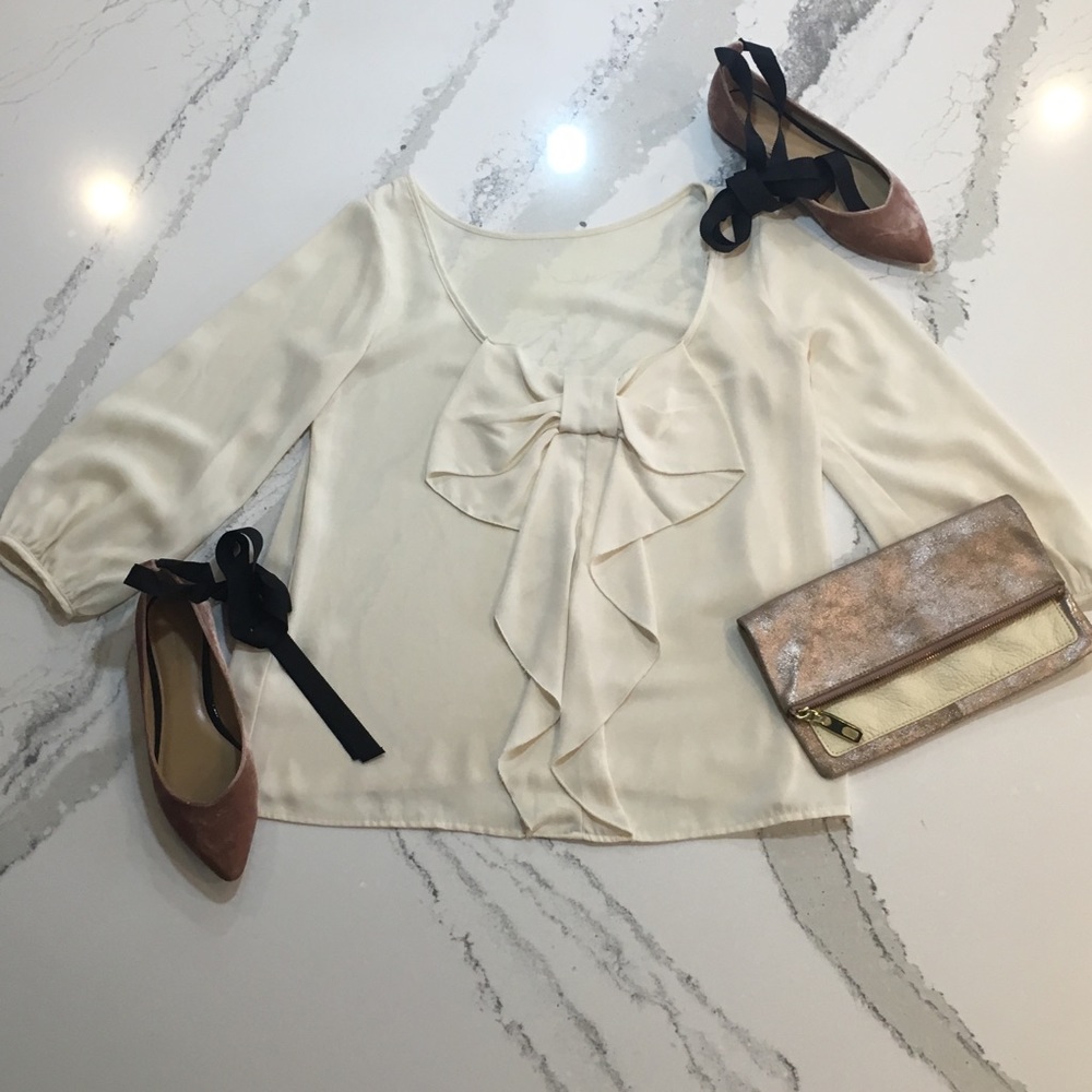Bow Back Blouse Ivory - Picture 6 of 7