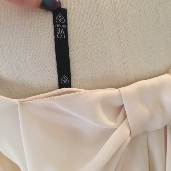 Bow Back Blouse Ivory - Picture 7 of 7