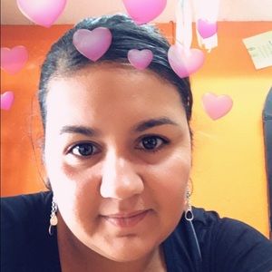 Meet your Posher, Jazmin