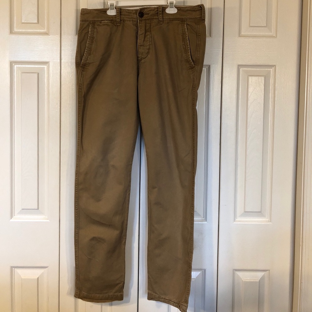 Abercrombie & Fitch Men’s Khakis