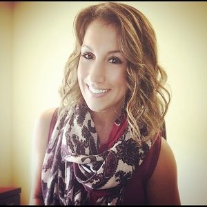 Meet your Posher, Christine