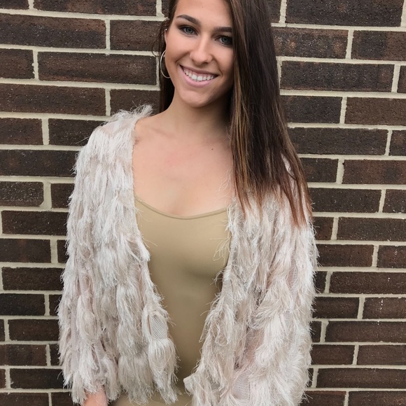 ✨BOGO ✨ Mesh Underlay Shaggy Jacket - Picture 2 of 4