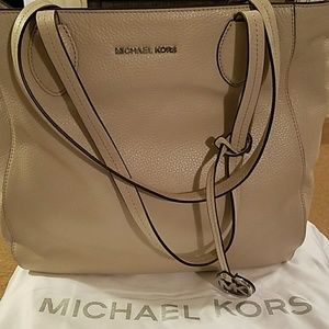 Michael Kors Leather ANI Tote NWT