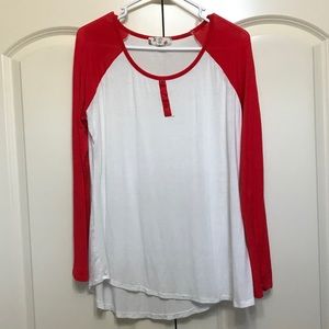 Women’s XL baseball tee