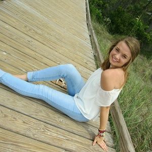 Meet your Posher, Natalie