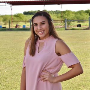 Meet your Posher, Averi