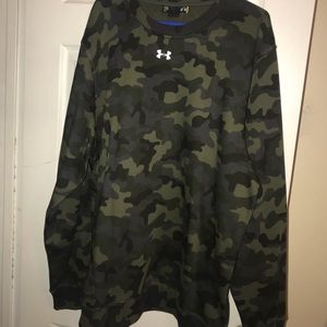 Under Armour crew neck