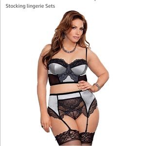 Women’s plus size corset bra