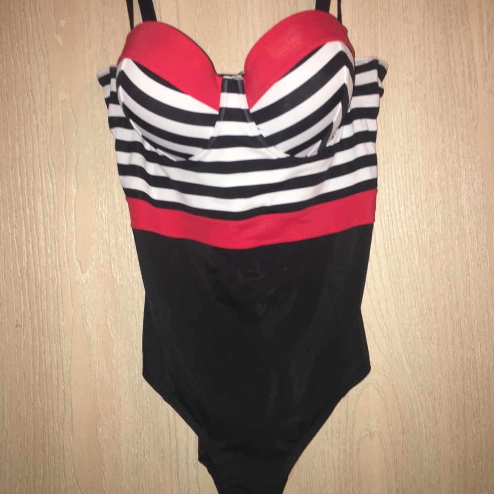 Bathing suit