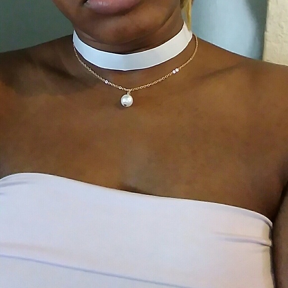 Women Double Layer Pearl Short Choker Necklac - Picture 2 of 4