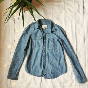 ❄️ Forever 21 denim button down