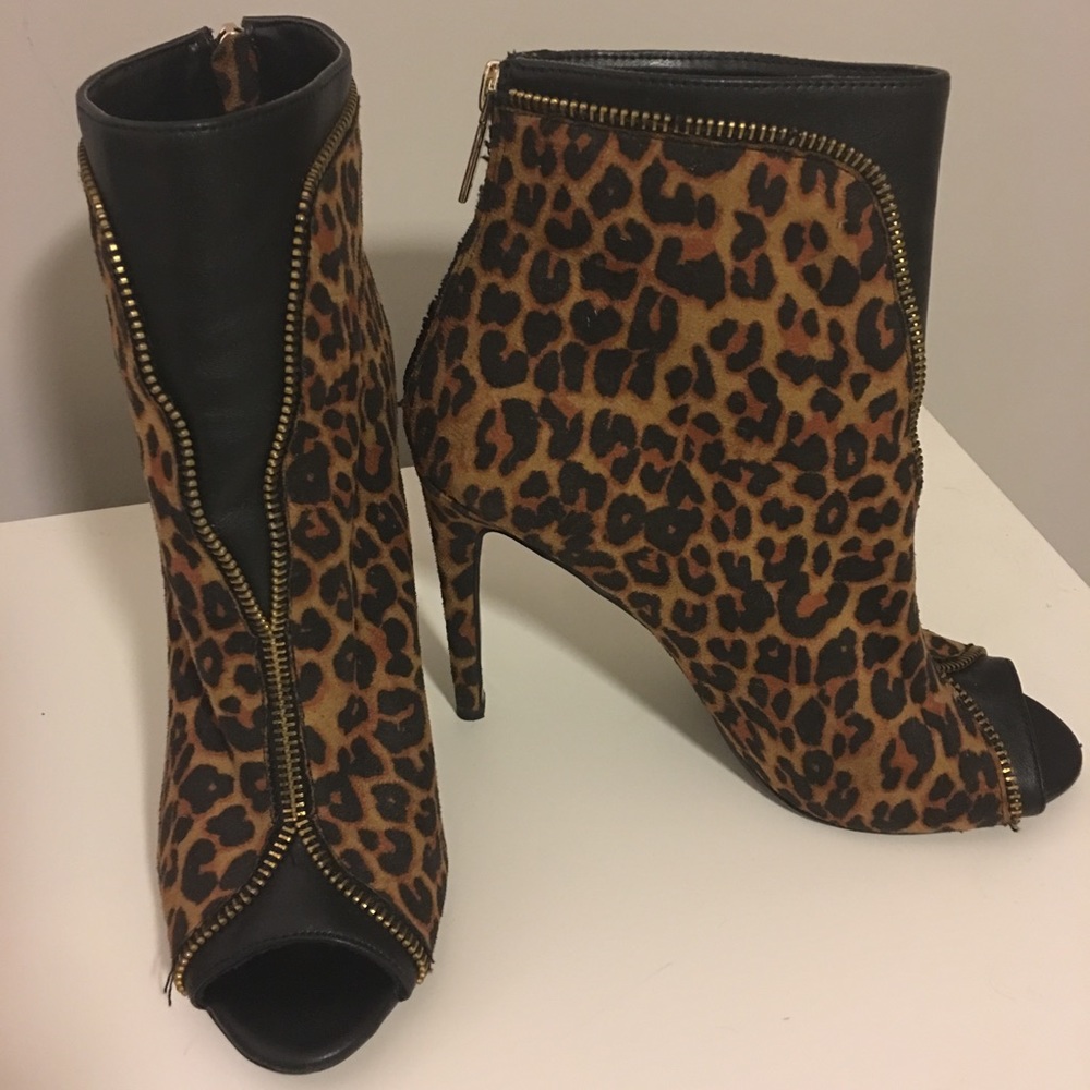MOVING SALE! Thalia Sexy Boots 👢