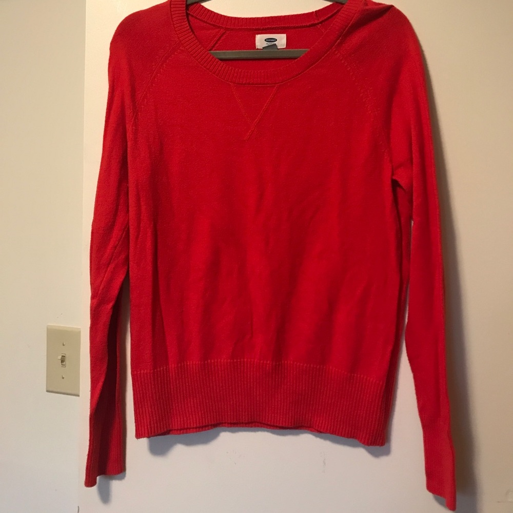 Light weight sweater